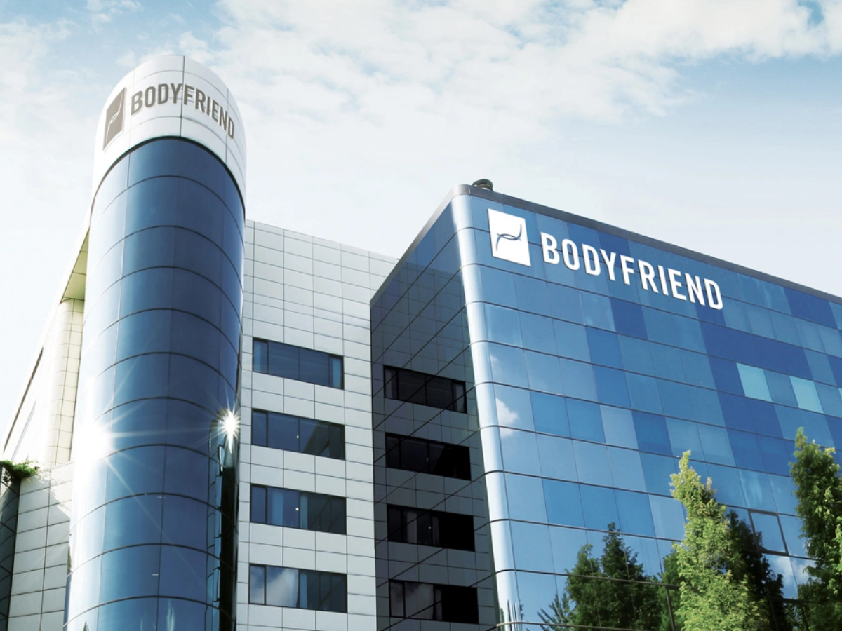 Banner mobile hình ảnh trụ sở và nhà máy2