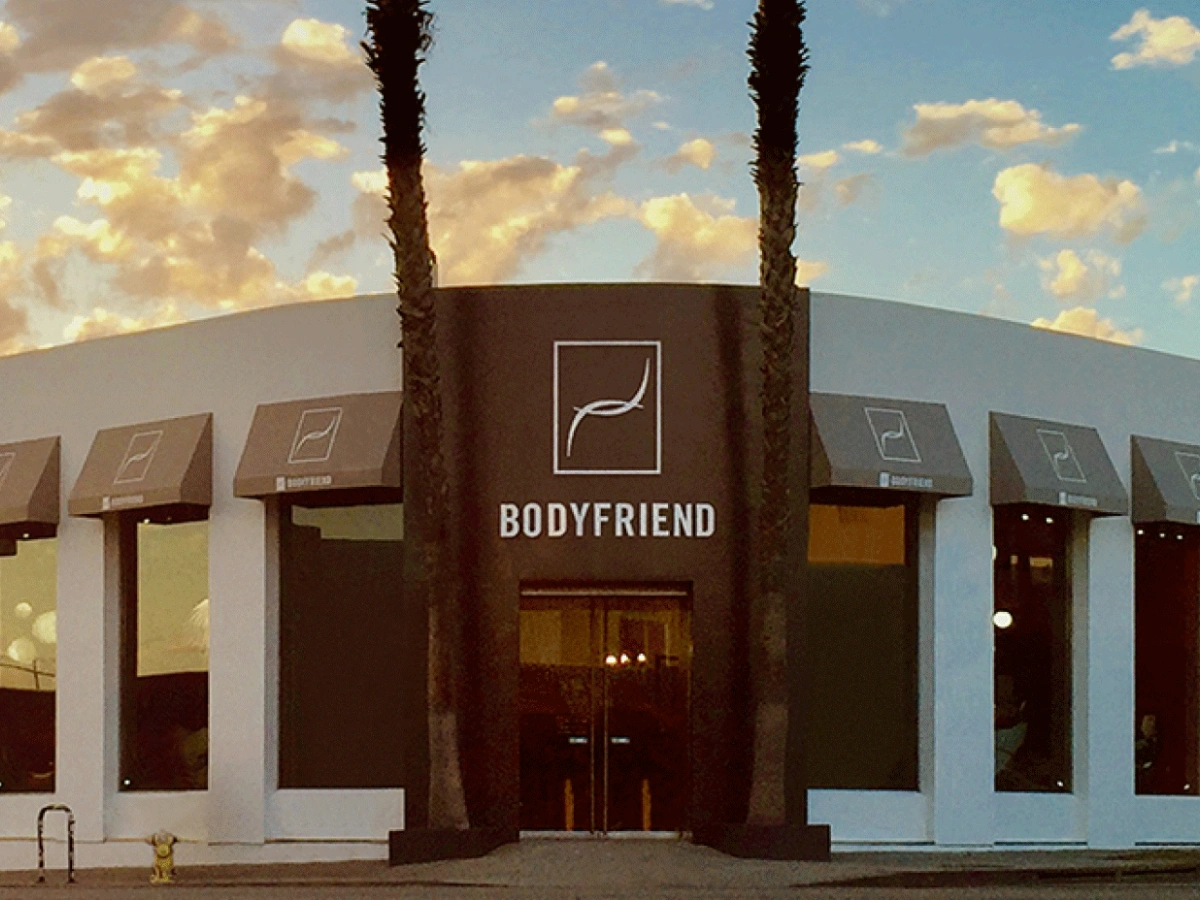 Banner mobile hình ảnh trụ sở và nhà máy3